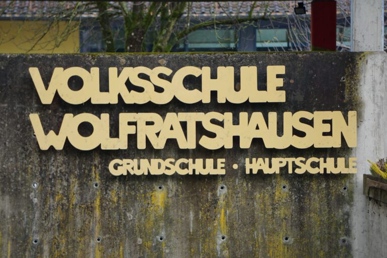 Grund und Mittelschule WOR 01 768x513