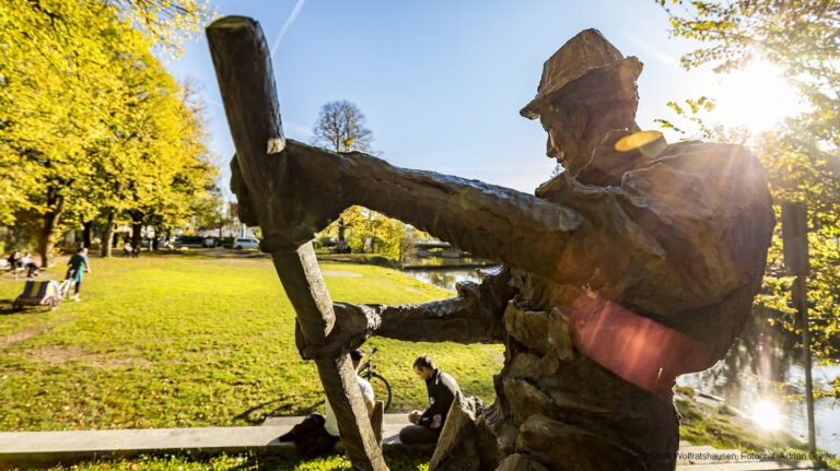 Floesserdenkmal an der alten Flosslaende 768x431