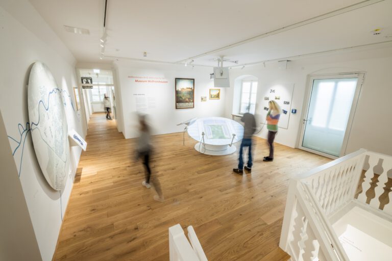 Eingangsbereich Beamer Adrian Greiter 768x512